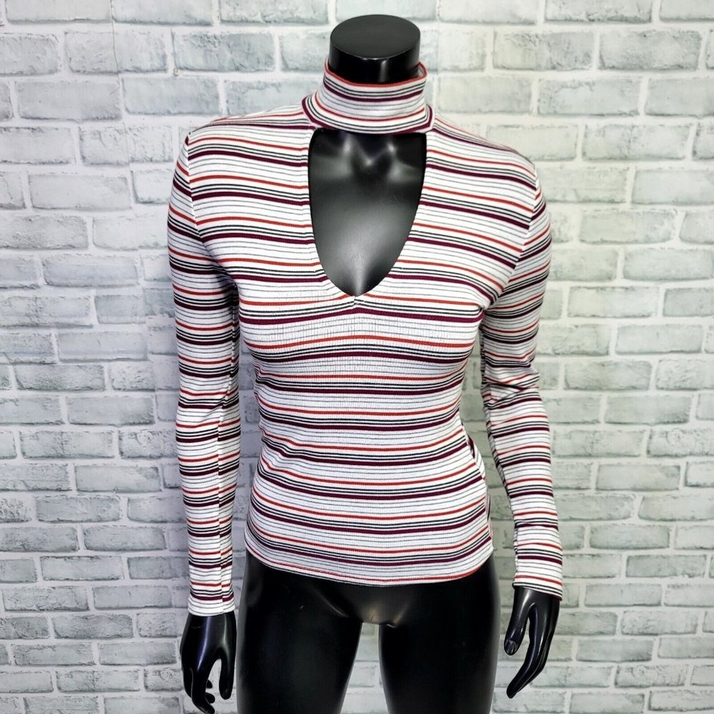 Y2K Charlotte Russe Size XS Choker Ribbed Peekaboo Vneck Long‎ Sleeve Fitted Top